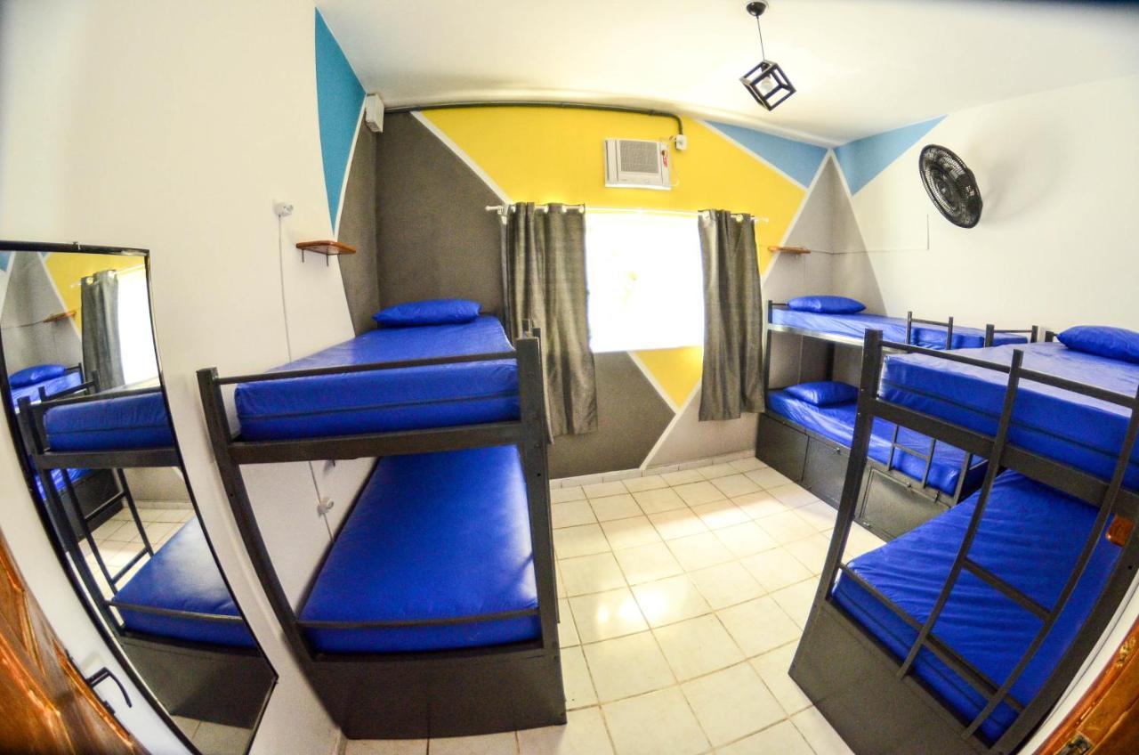 La Casa Hostel Арраял-ду-Кабу Экстерьер фото