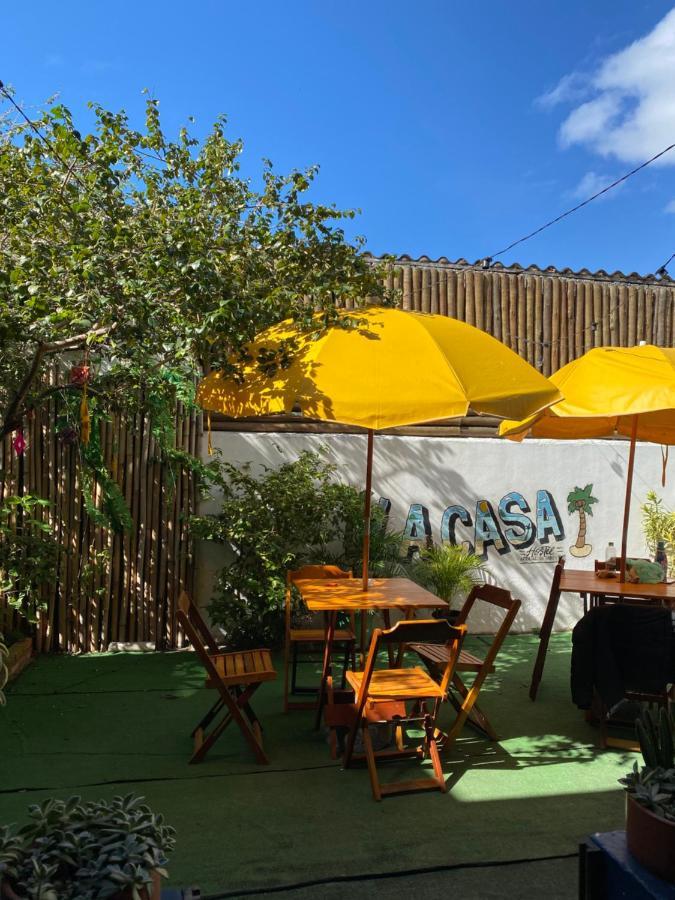 La Casa Hostel Арраял-ду-Кабу Экстерьер фото