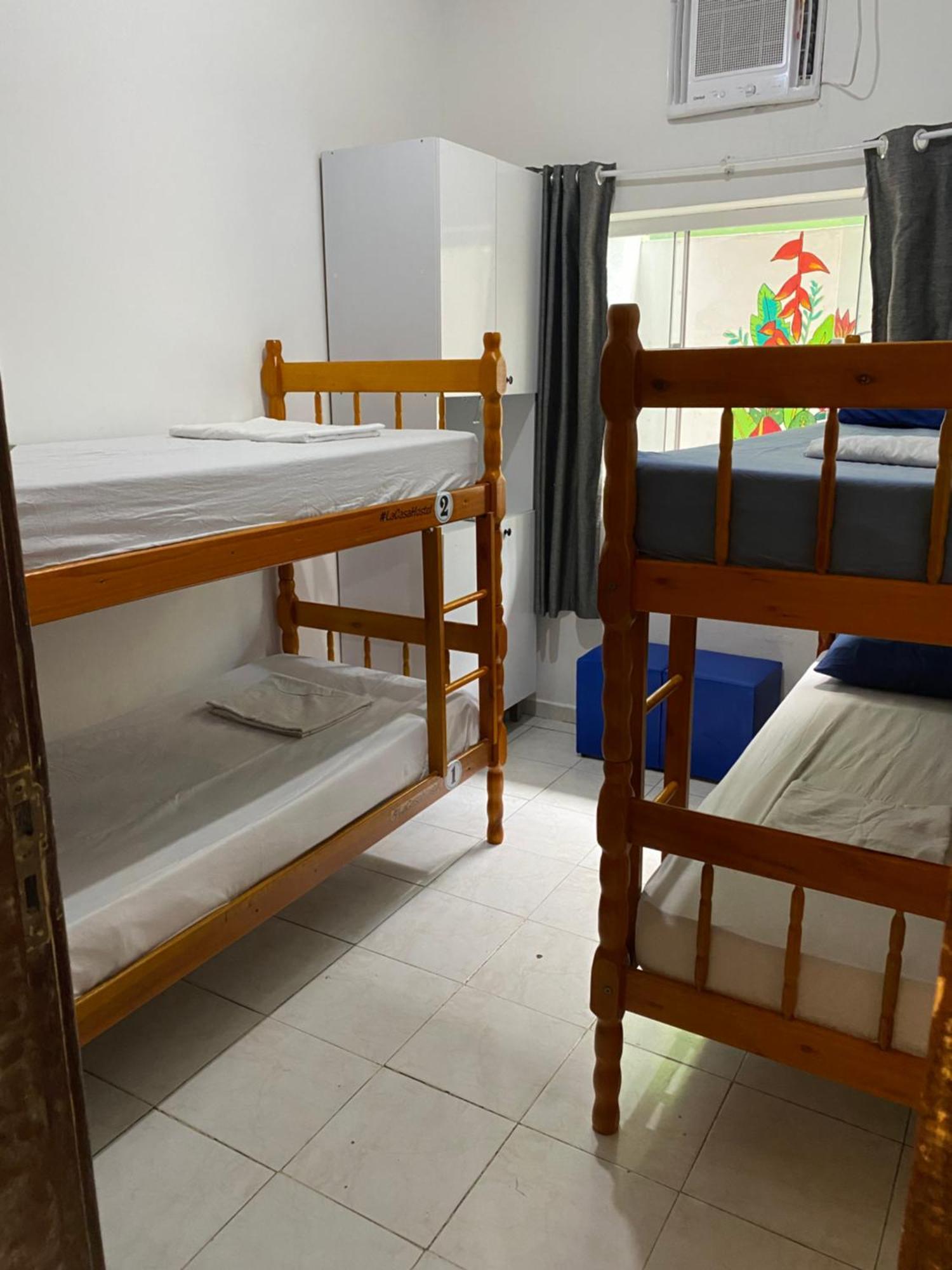 La Casa Hostel Арраял-ду-Кабу Экстерьер фото
